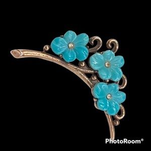 Trifari 1951 Blue Molded Glass Flower Brooch